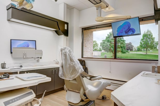 Images Smile Now Milwaukee Dentures and Implants