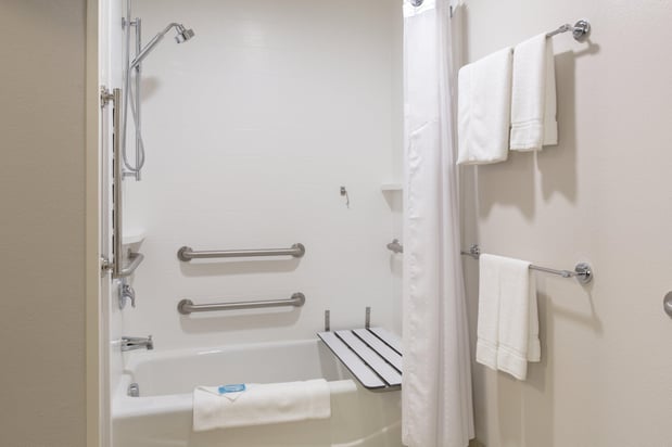 Images Holiday Inn Express & Suites Lincoln I - 80 by IHG