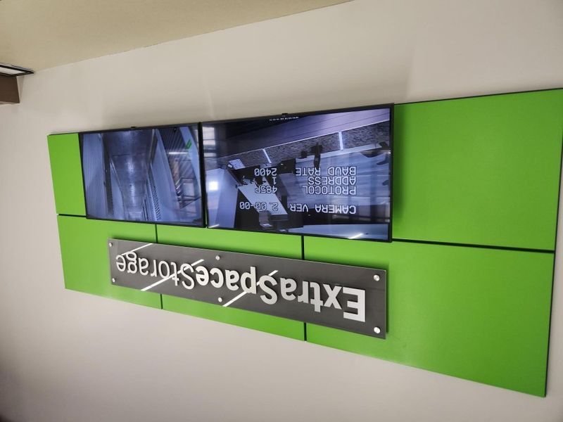 Images Extra Space Storage