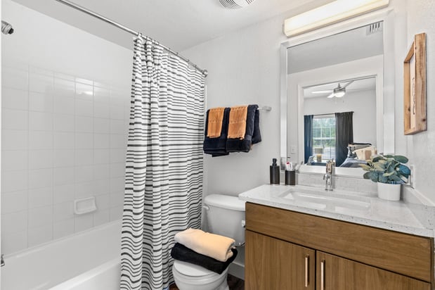 Images University Club Apartments