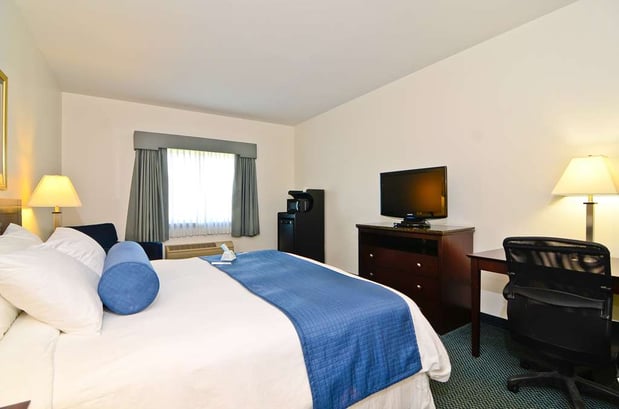 Images Best Western Gas City