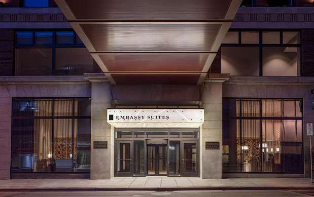 Images Embassy Suites by Hilton Minneapolis Downtown