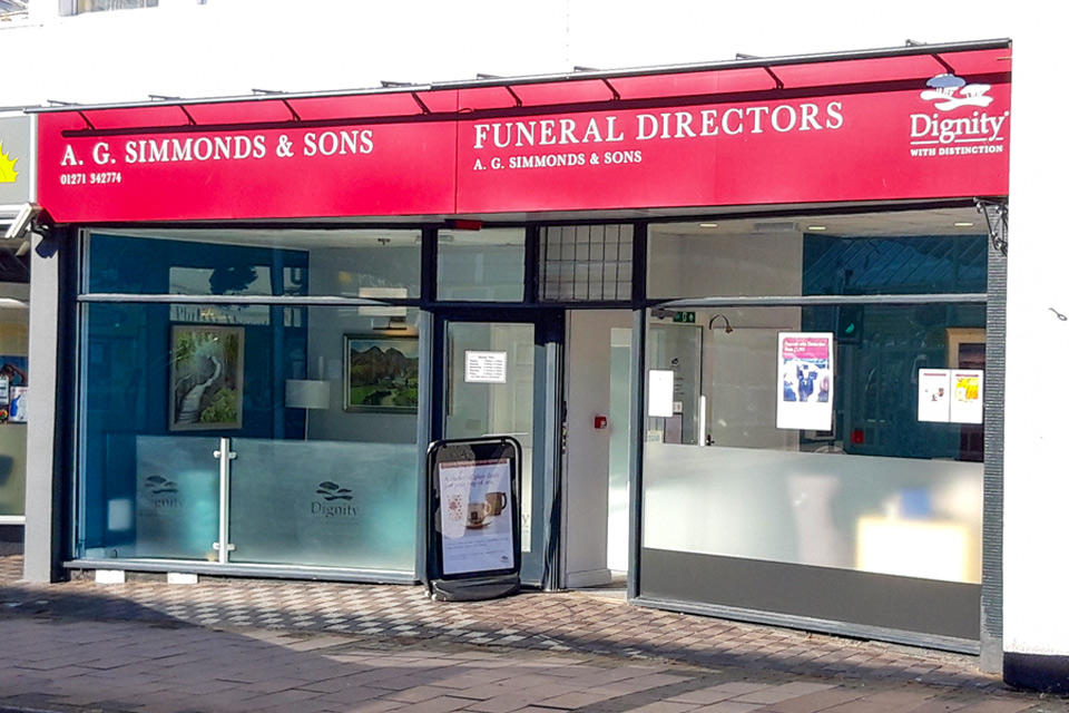 Images A G Simmonds & Sons Funeral Directors
