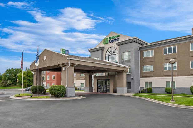 Images Holiday Inn Express & Suites Ogden by IHG