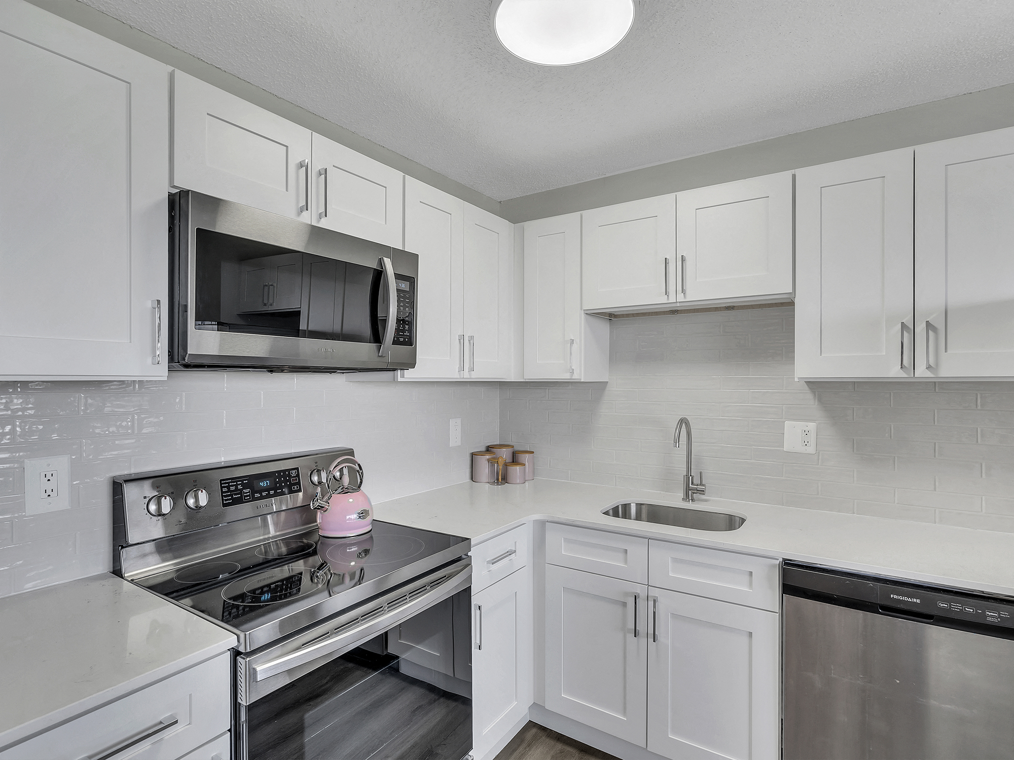 Kitchen appliances