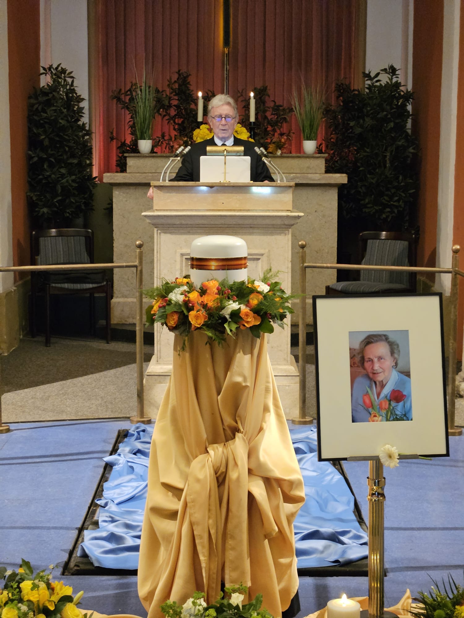 Trauerredner one Dr. h.c. Michael Dur, Schnellerstr. 102 A in Berlin