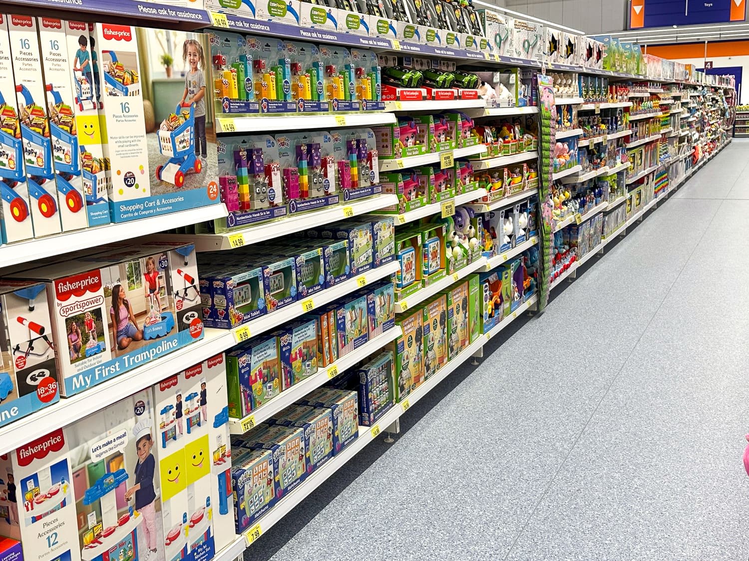 Images B&M Home Store with Garden Centre
