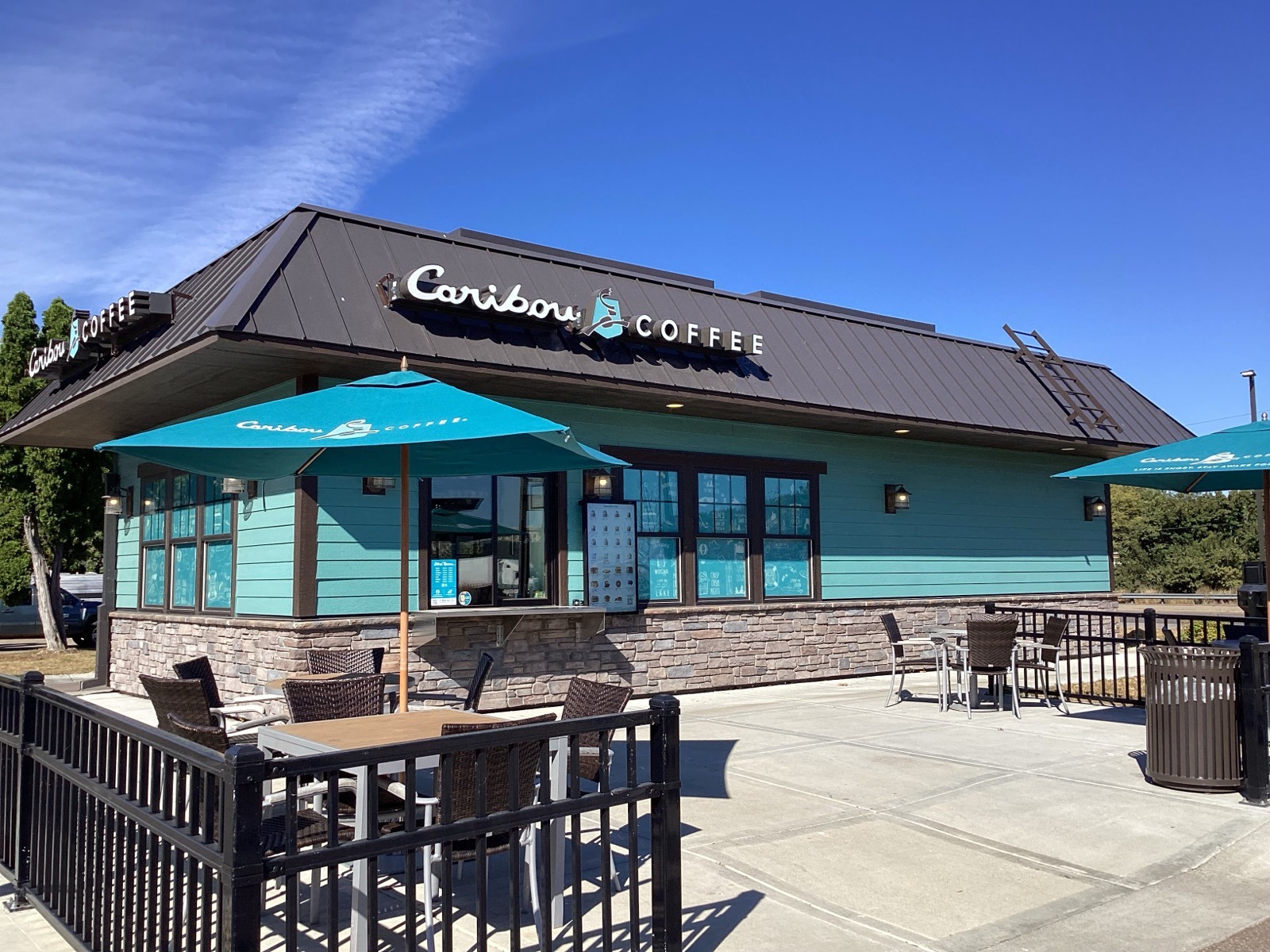 Storefront of the Caribou Coffee at 4905 Hwy 13 W in Savage