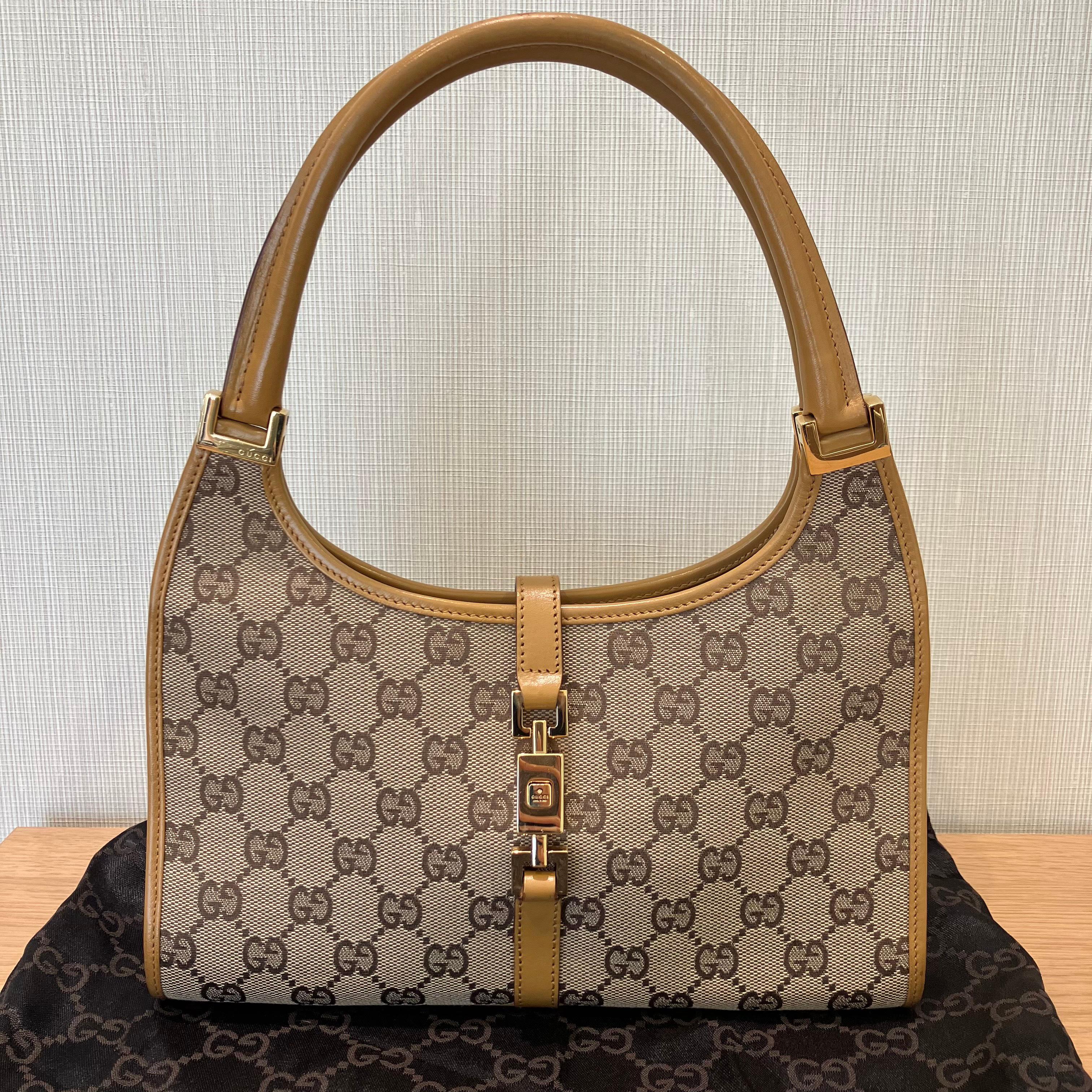 Images KOMEHYO買取センターデリスクエア今池