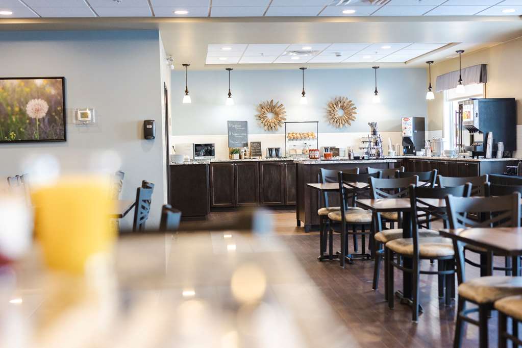 Images Best Western Plus Lacombe Inn & Suites