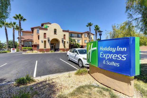 Images Holiday Inn Express & Suites Manteca City Center by IHG