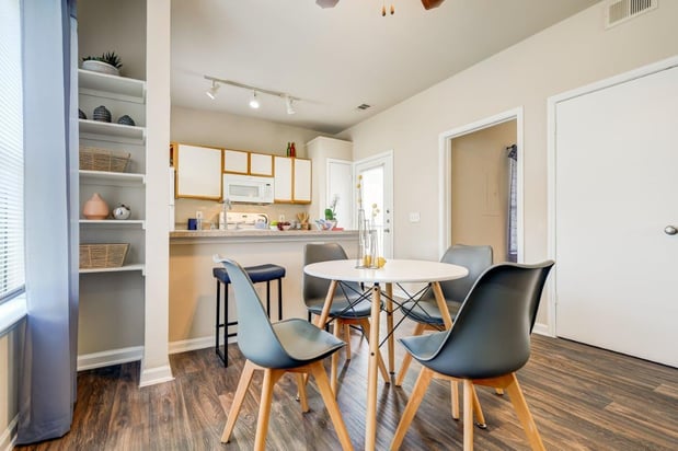 Images Legacy of Cedar Hill Apartments & Townhomes
