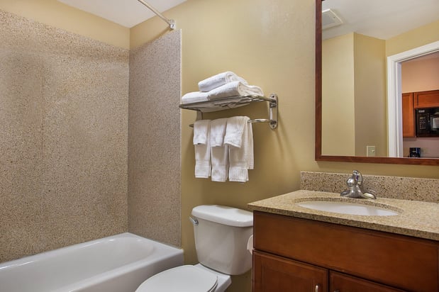 Images Candlewood Suites Tuscaloosa by IHG