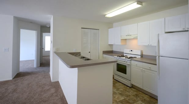 Images Oak Glen Apartments