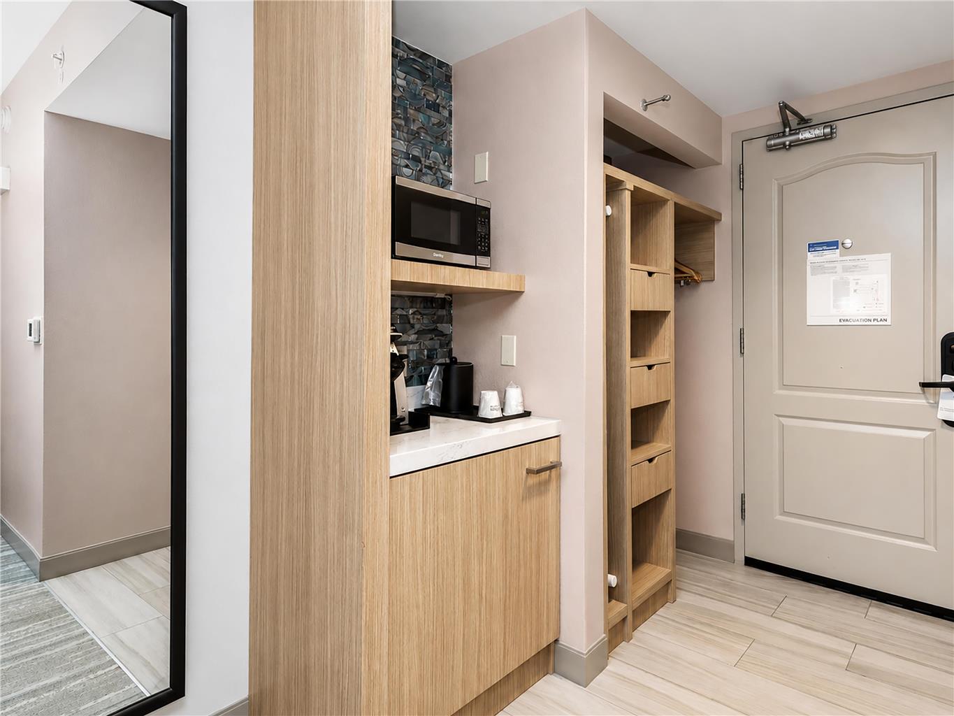 Guest room
