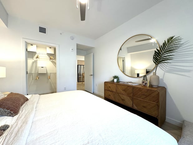 Images Caroline Golden Glades