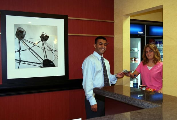 Images Hampton Inn & Suites Louisville East