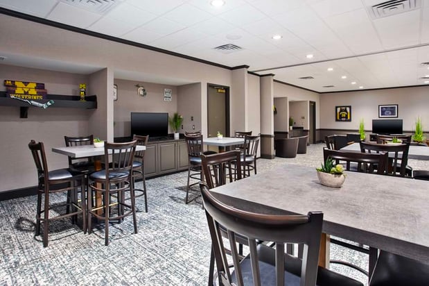 Images DoubleTree by Hilton Lansing