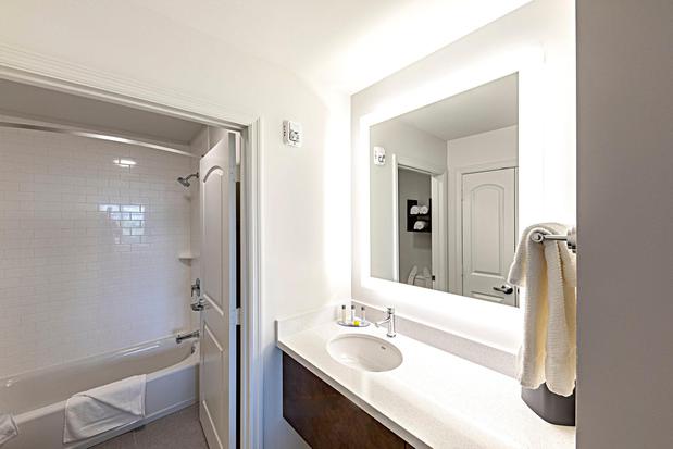 Images Staybridge Suites Naples - Marco Island by IHG