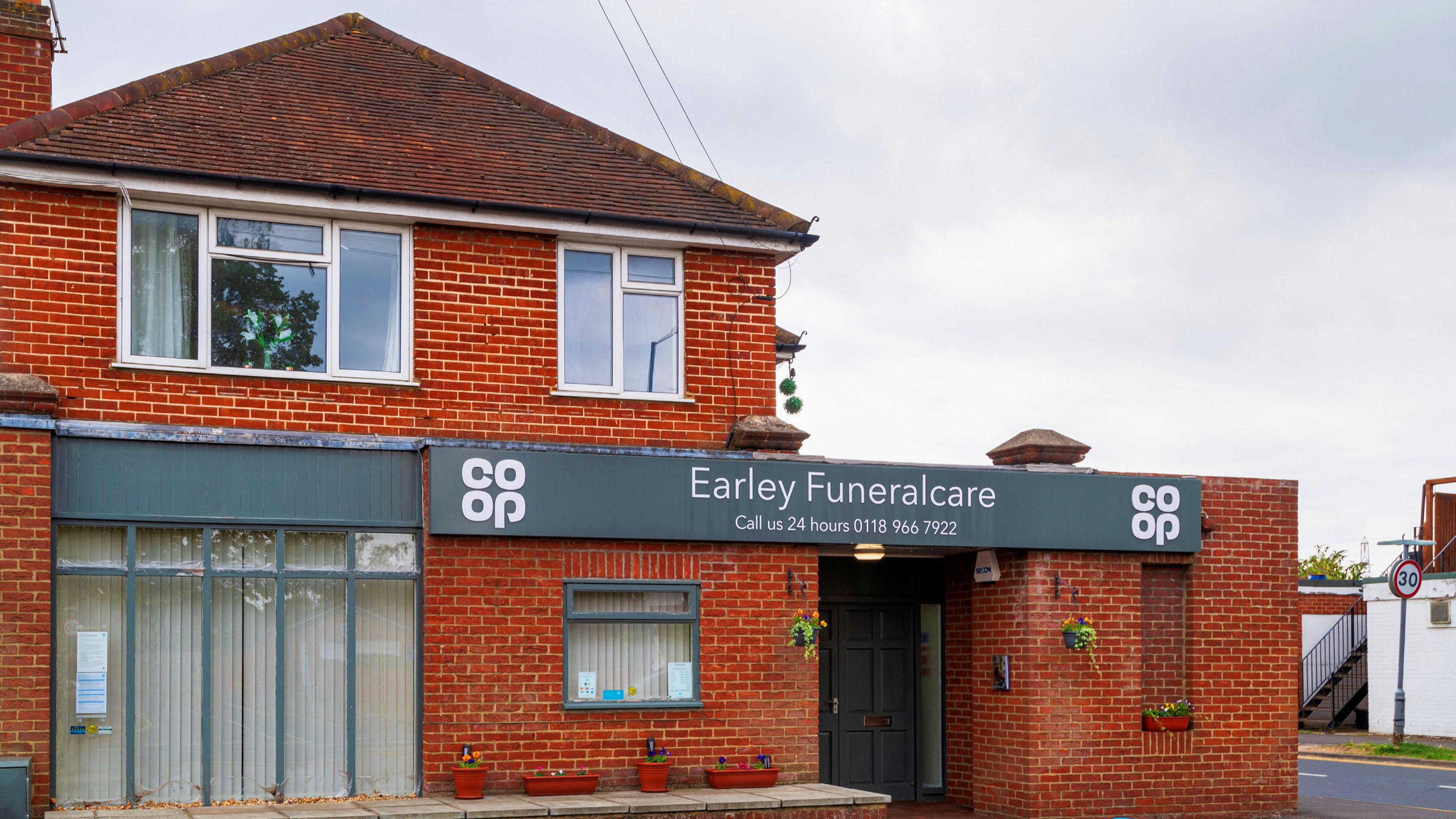 Images Earley Funeralcare