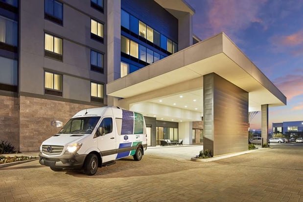 Images Hampton Inn Long Beach Airport