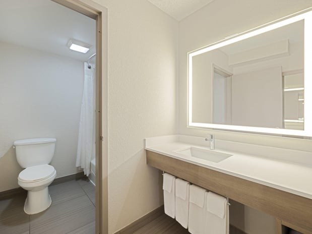 Images Holiday Inn Express & Suites Ft. Lauderdale-Plantation by IHG
