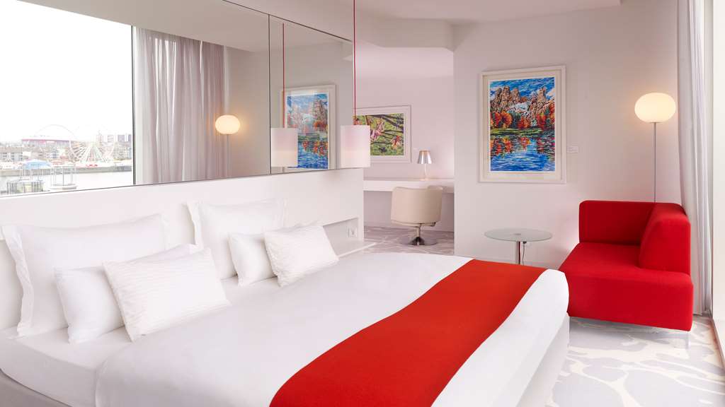art'otel Cologne, Powered by Radisson Hotels, Holzmarkt 4 in Cologne