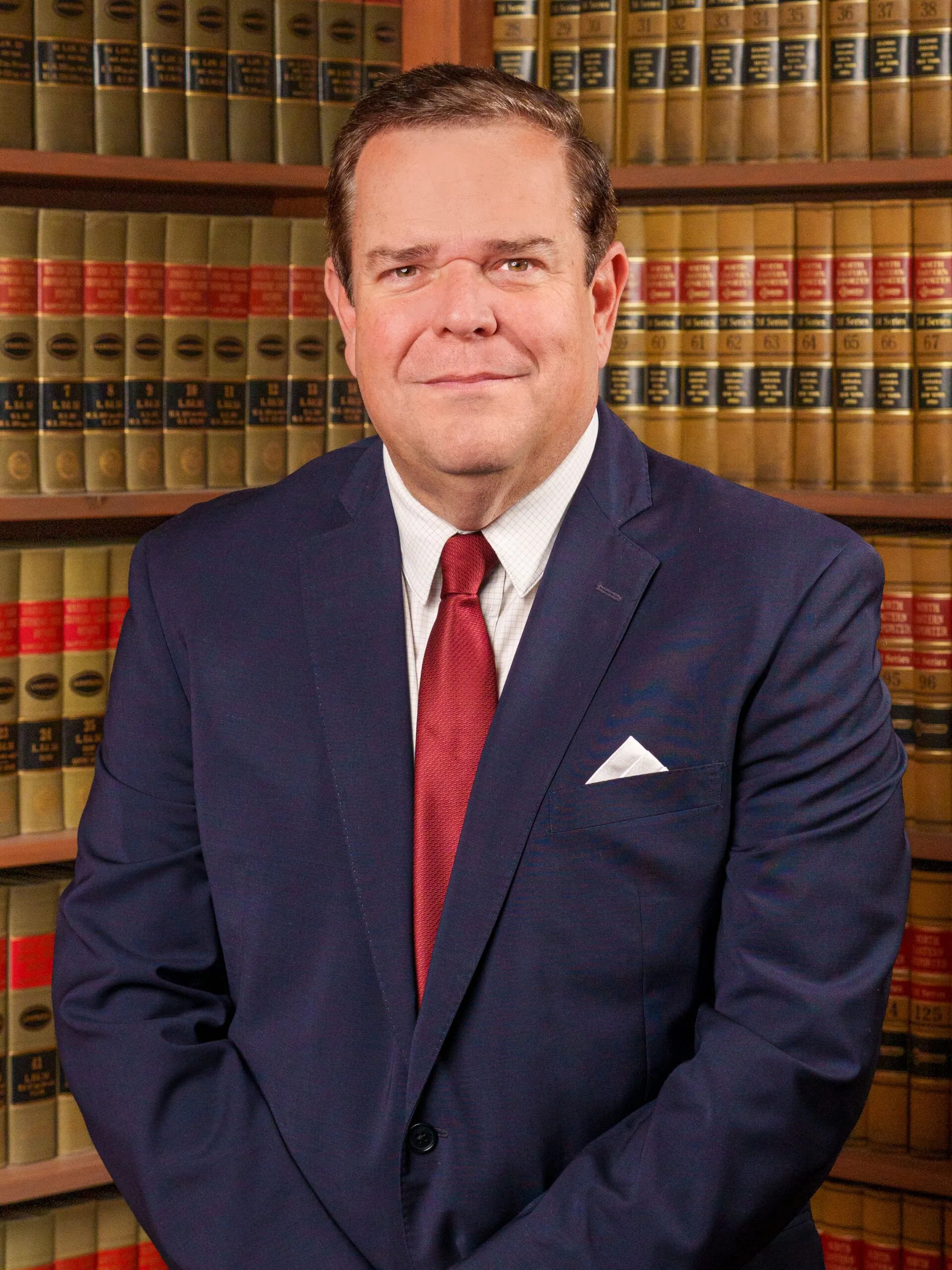 Licensed to practice in both Indiana and Kentucky, Steve Langdon is an experienced elder law and trial attorney. In addition to his litigation and trial work, Steve’s practice includes wills, trusts, probate, Medicaid planning, guardianship, powers of attorney, and advanced directive planning, including living wills and health care surrogate designations.