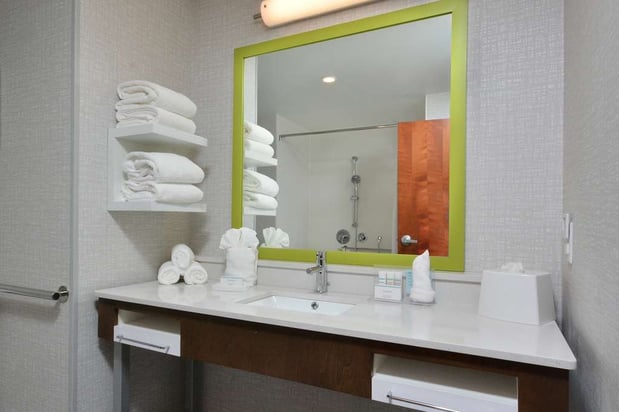 Images Hampton Inn & Suites by Hilton Charlotte North I 485