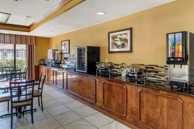 Images Best Western Lindale Inn