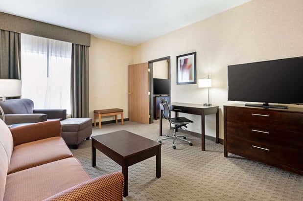 Images Best Western Plus Howe Inn