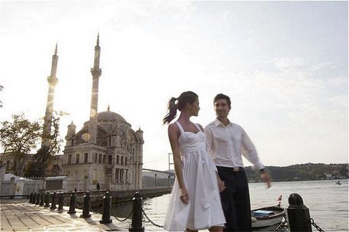 Тур в стамбул на двоих. Фото девушек в Стамбуле. Тур в Стамбул из Москвы с авиаперелетом на двоих в июле 2022.