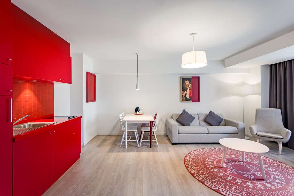 Images Park Inn by Radisson Bucharest Hotel & Residence