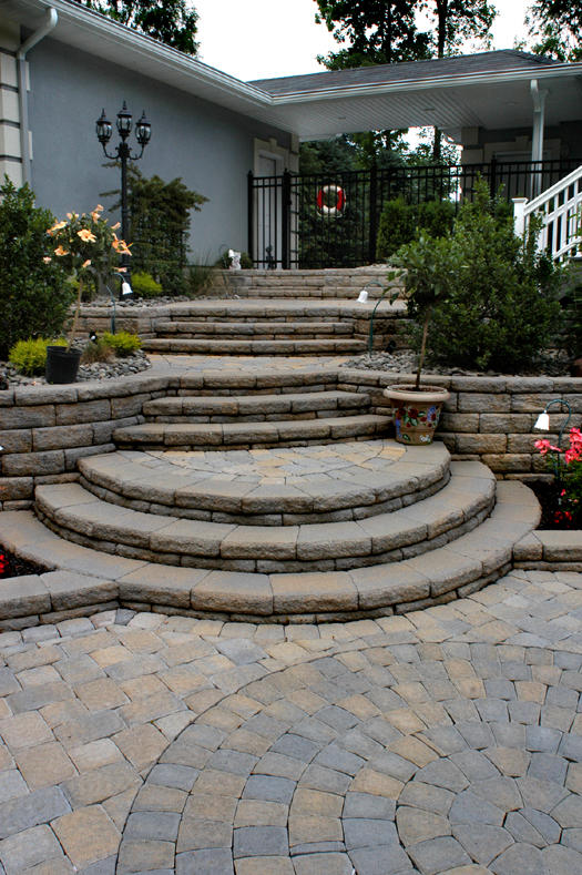 Pavers with circular steps with caps