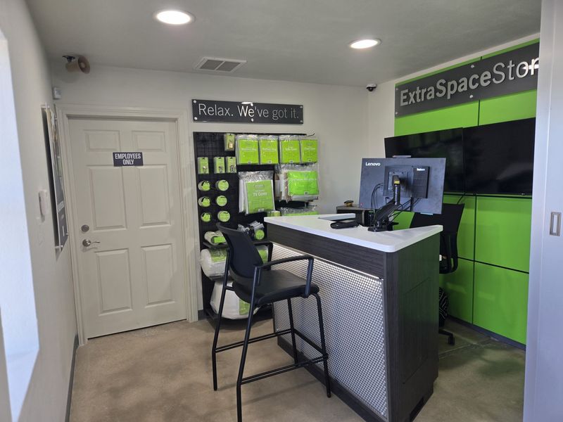 Images Extra Space Storage