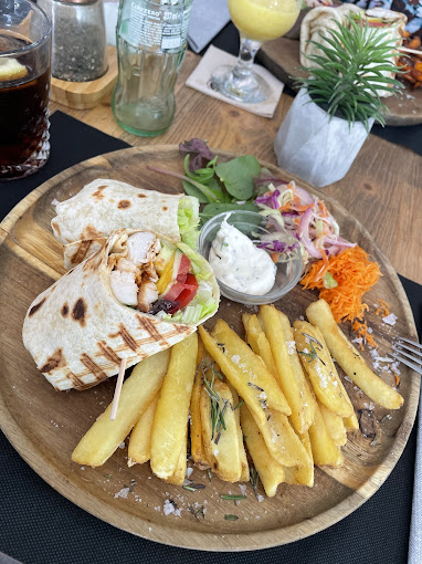 Max Garden Restaurant