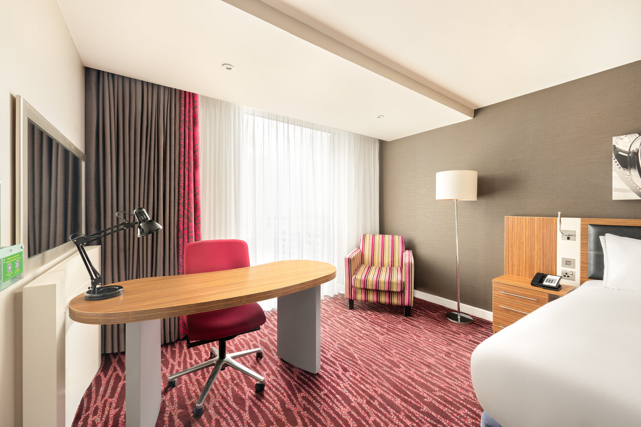 Images Holiday Inn Manchester - Mediacityuk by IHG