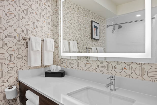 Images Holiday Inn Niagara Falls State Park Entry by IHG