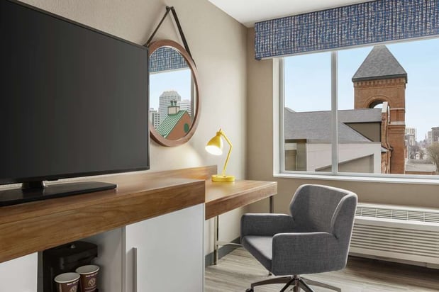 Images Hampton Inn Indianapolis Downtown IUPUI