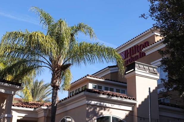 Images Hilton Garden Inn Calabasas
