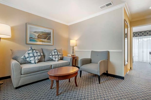 Images Best Western Plus Marina Shores Hotel