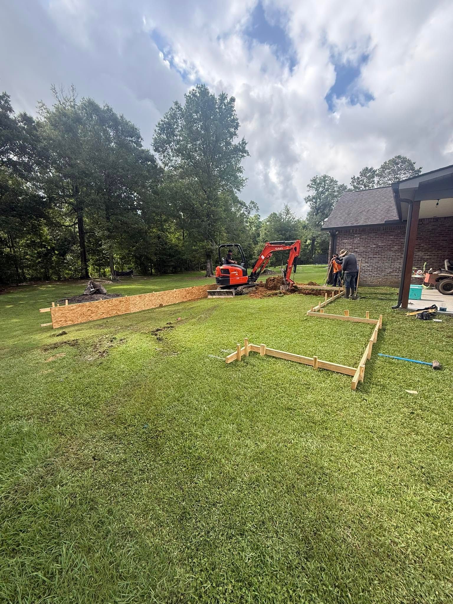 All-Out Plumbing Custom Pools