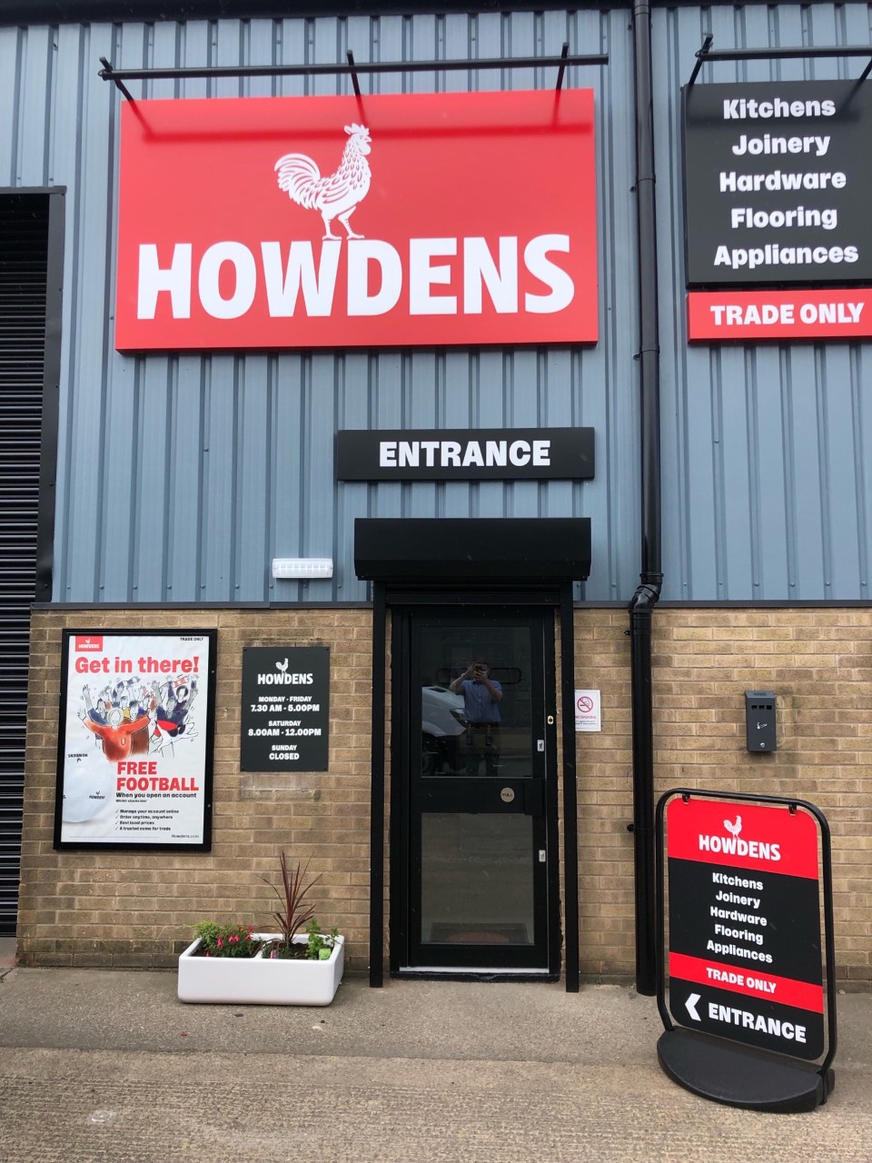 Howdens - Chesterfield Chesterfield 01246 268691