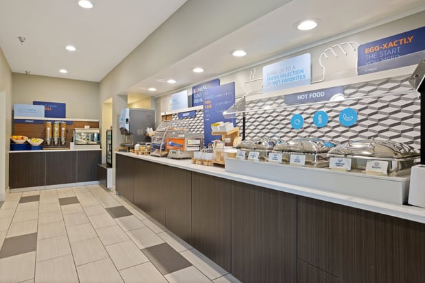 Images Holiday Inn Express & Suites Torrington by IHG