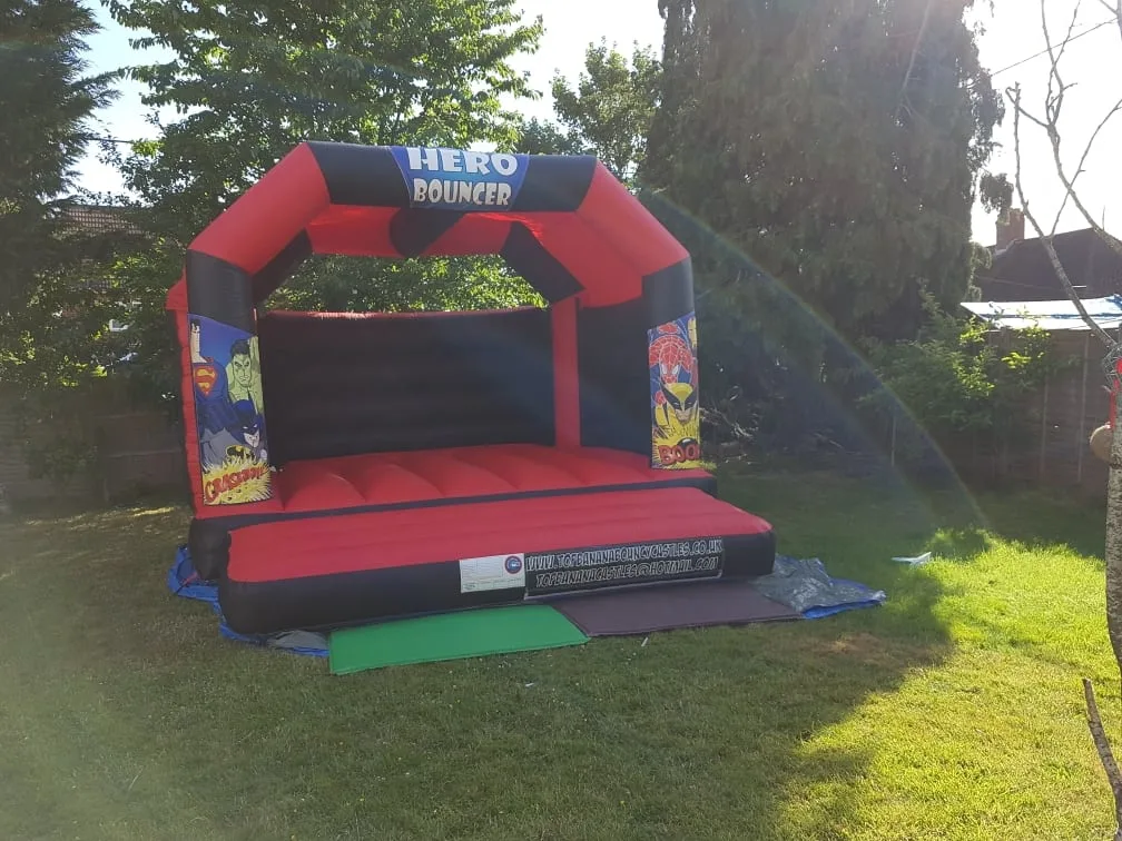 Images Top Banana Bouncy Castles