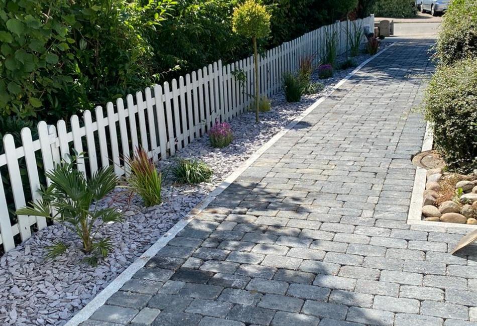 Hansa Gartenkonzepte GmbH & Co. KG, Marie-Curie-Straße 9 in Kaltenkirchen