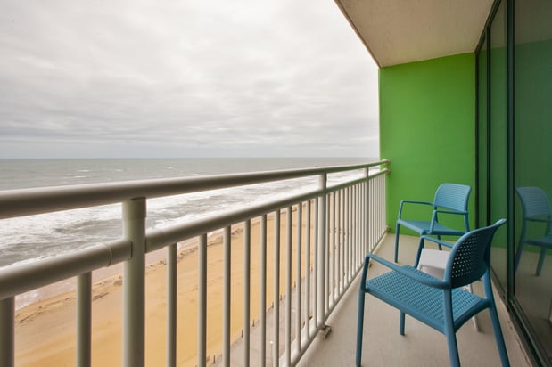 Images Holiday Inn VA Beach-Oceanside (21st St) by IHG