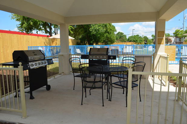 Images Candlewood Suites San Antonio Airport by IHG