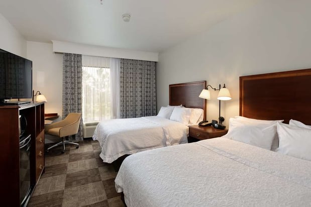 Images Hampton Inn & Suites Baton Rouge - I-10 East