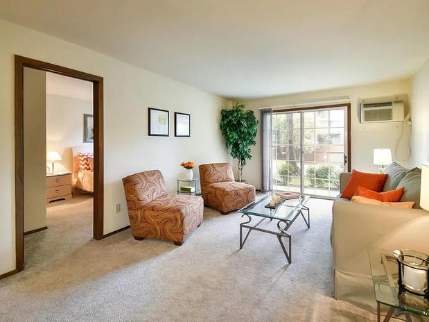 Images Rivers Edge Apartments